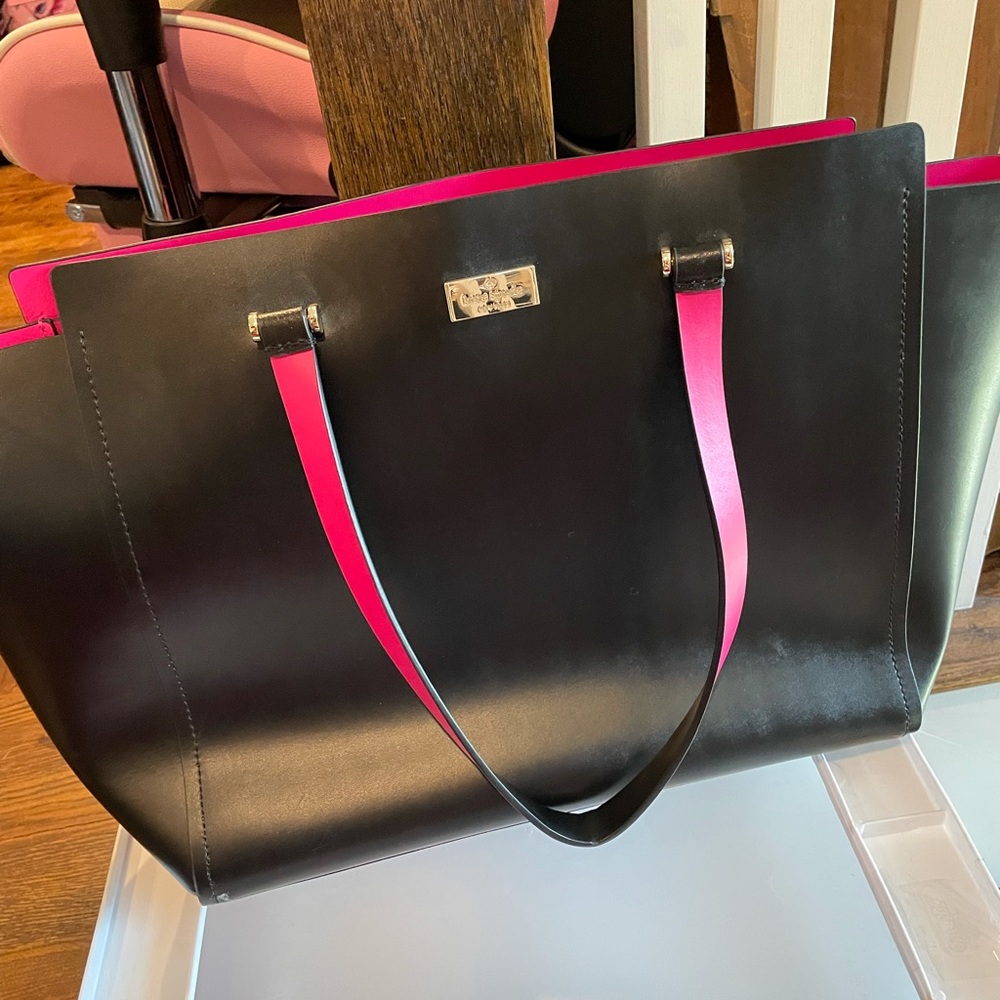 Authentic Kate Spade tote black it’s pink interior